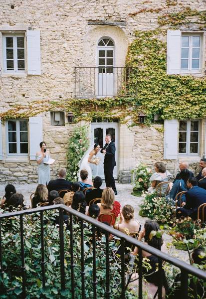 Who can officiate a wedding in France?