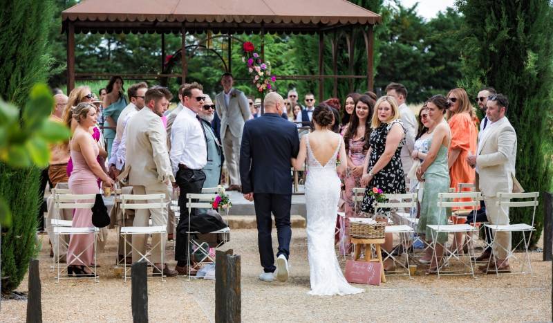 Officiante pour cérémonie de mariage laïque vers Marseille dans le 13