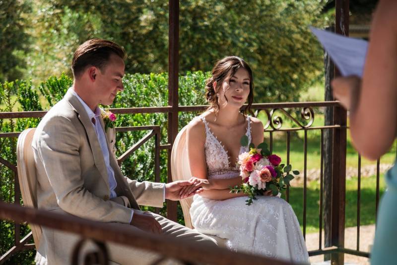 Contacter un officiant de cérémonie laïque vers Marseille