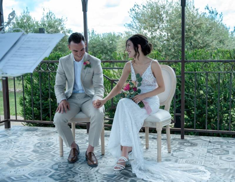 Officiant de cérémonie bilingue vers Uzès et ses environs dans le Gard
