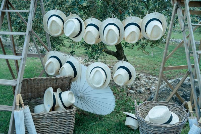 Officiant de cérémonie bilingue vers Uzès et ses environs dans le Gard