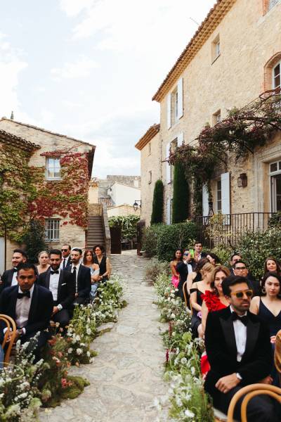 Comment préparer une cérémonie de mariage en France depuis l'étranger