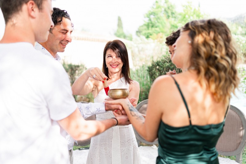 Un renouvellement de voeux surprise en petit comité dans le Luberon pour M & E