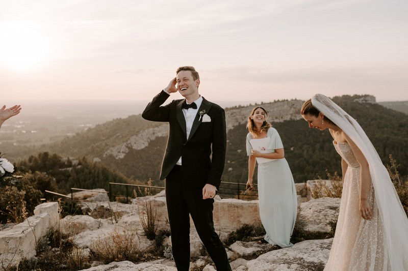 Organiser un mariage en petit comité: 7 astuces de pro pour une célébration réussie!