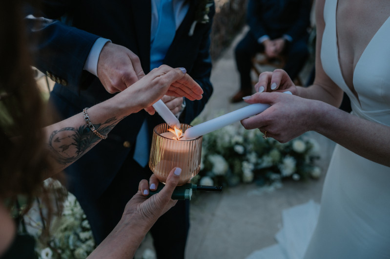 Officiant de cérémonie vers Saint Tropez et ses environs dans le 83