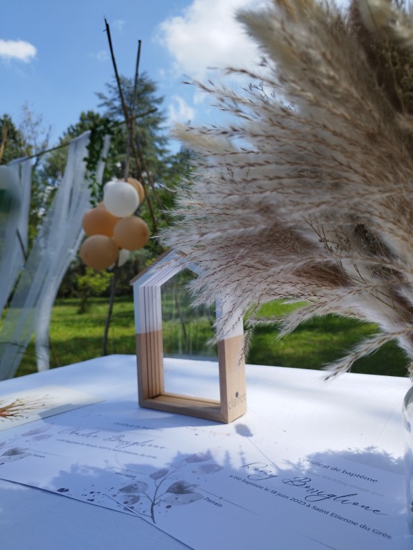 Officiant pour l'organisation d'une cérémonie de parrainage vers Aix en Provence dans le 13