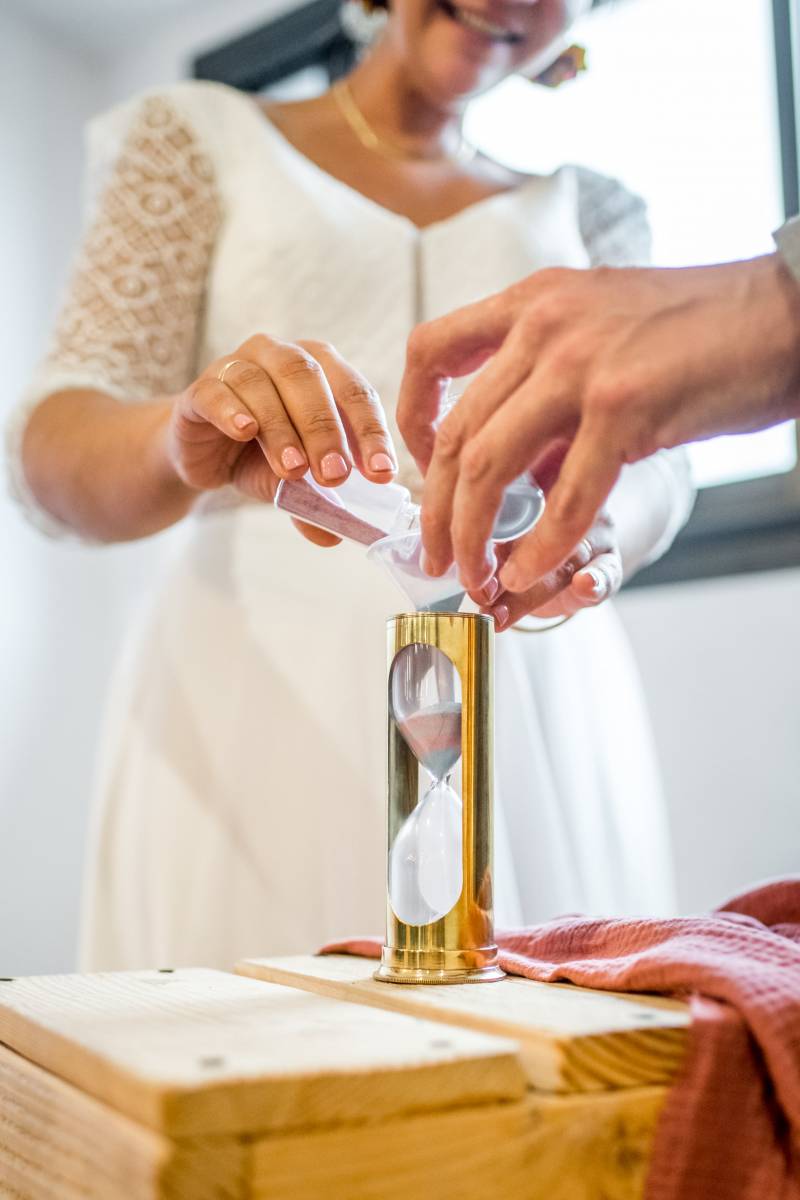 Une cérémonie de mariage spirituel dans l'Hérault avec le rituel des quatre éléments