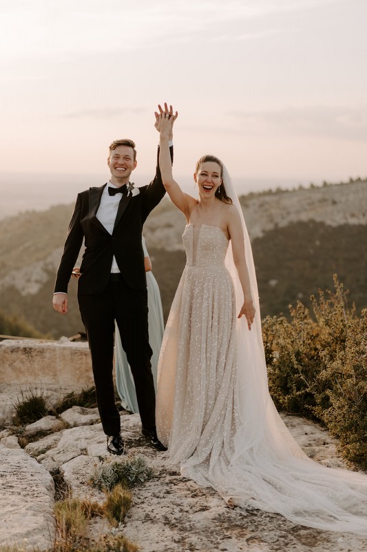 Organiser un mariage en petit comité: 7 astuces de pro pour une célébration réussie!