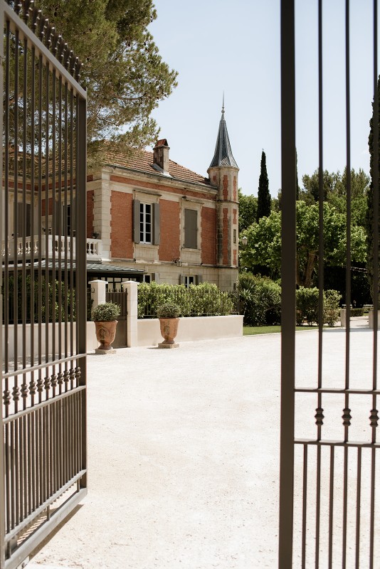 Officiant de cérémonie laïque sur Arles (13) pour un mariage sur mesure