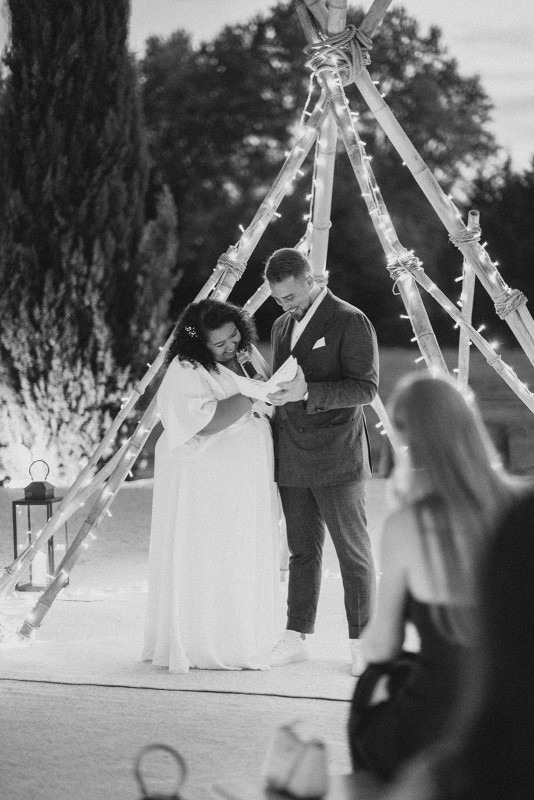 Officiant de cérémonie dans le Val de Marne (94) pour un mariage laïque proche Paris