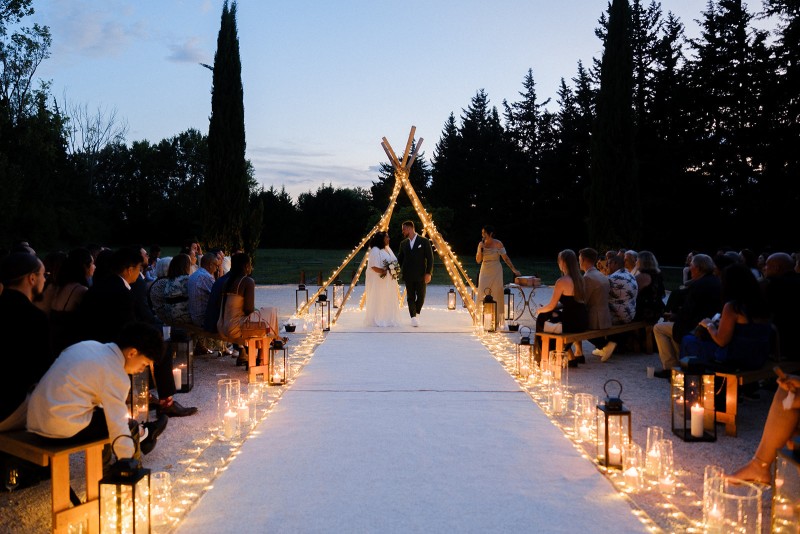 Cérémonie laïque de nuit près d'Avignon (84): un mariage d'exception!