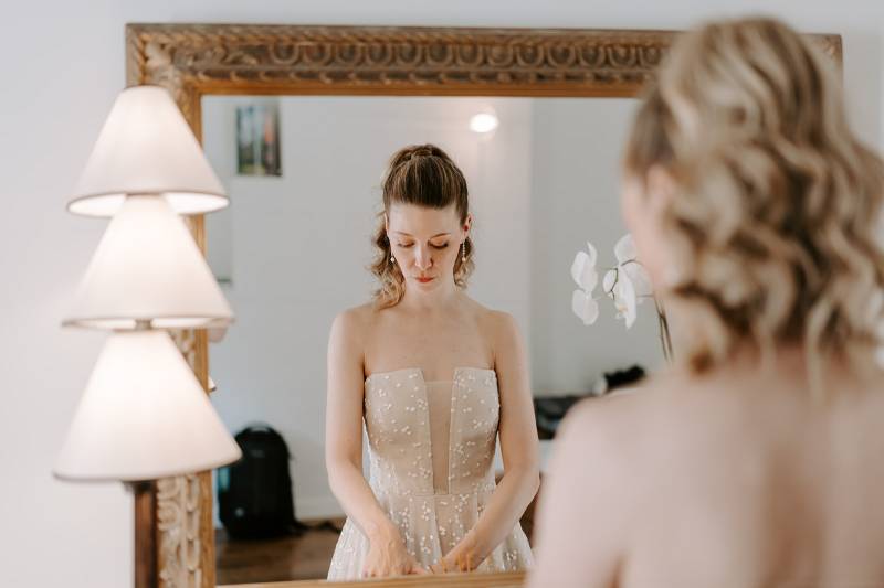 Faire appel. un officiant bilingue vers Saint Jean Cap Ferrat