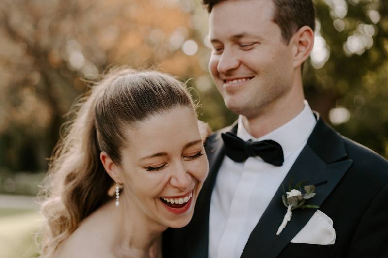 Officiante de cérémonie bilingue vers Grasse et ses environs dans les Alpes Maritimes