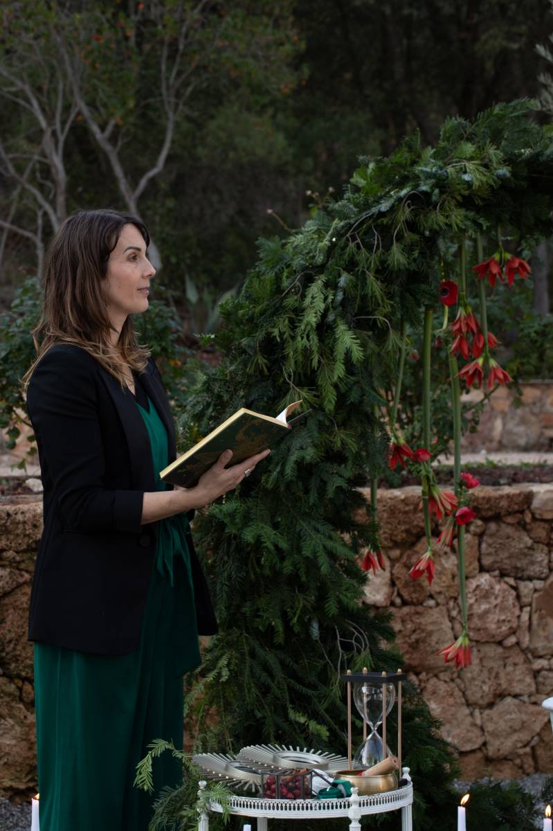 Officiante de cérémonie de mariage laïque qui parle anglais sur Arles et ses environs dans le 13