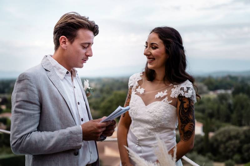 Officiant de cérémonie bilingue anglais vers Nice et ses environs dans le 06