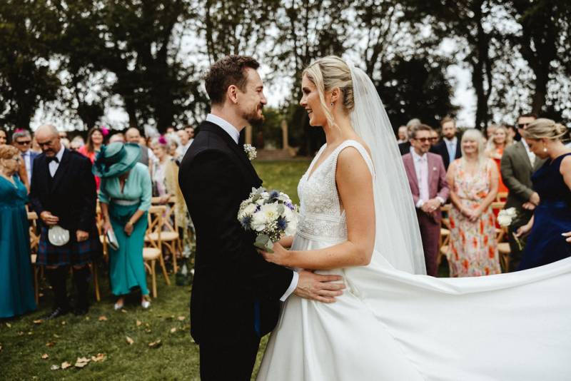 Officiant de cérémonie laïque bilingue vers Narbonne et ses environs dans l'Aude