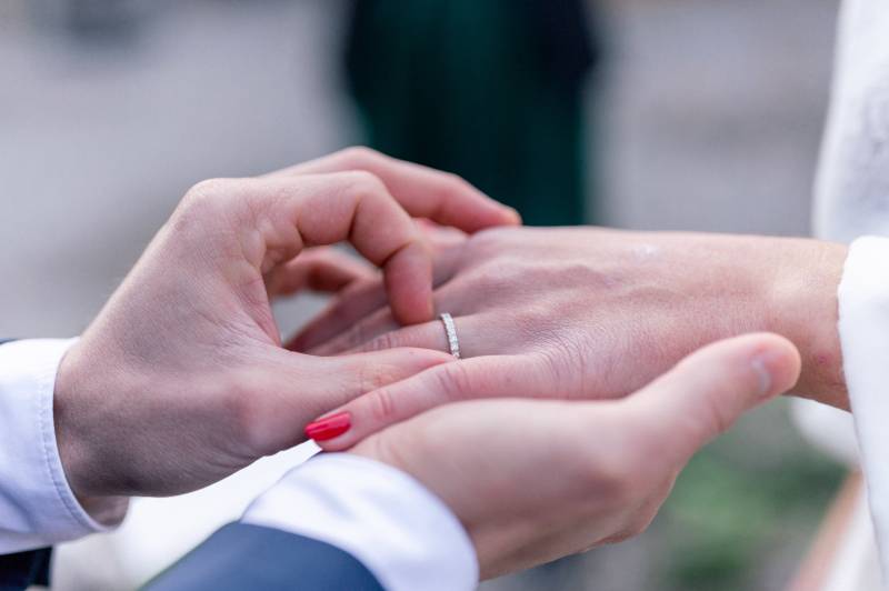 Officiant de cérémonie bilingue allemand vers Marseille et ses environs dans le 13