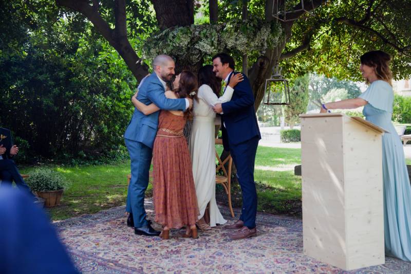 mariage bohème chic en extérieur au Mas d'Arvieux