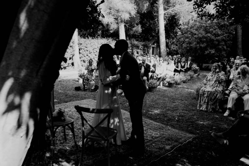 Qui peut célébrer une cérémonie de mariage laïque?