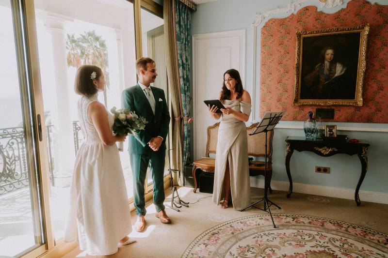 Côte d’Azur wedding celebrant and violinist for luxury destination weddings