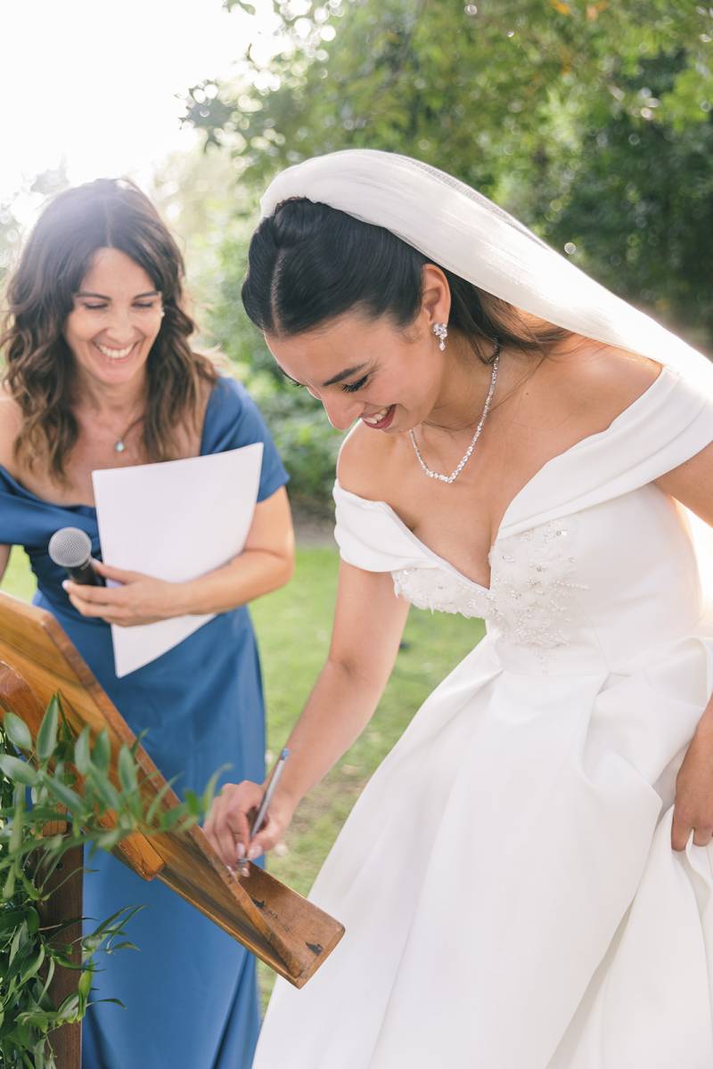 Wedding celebrant in Marseille and South of France