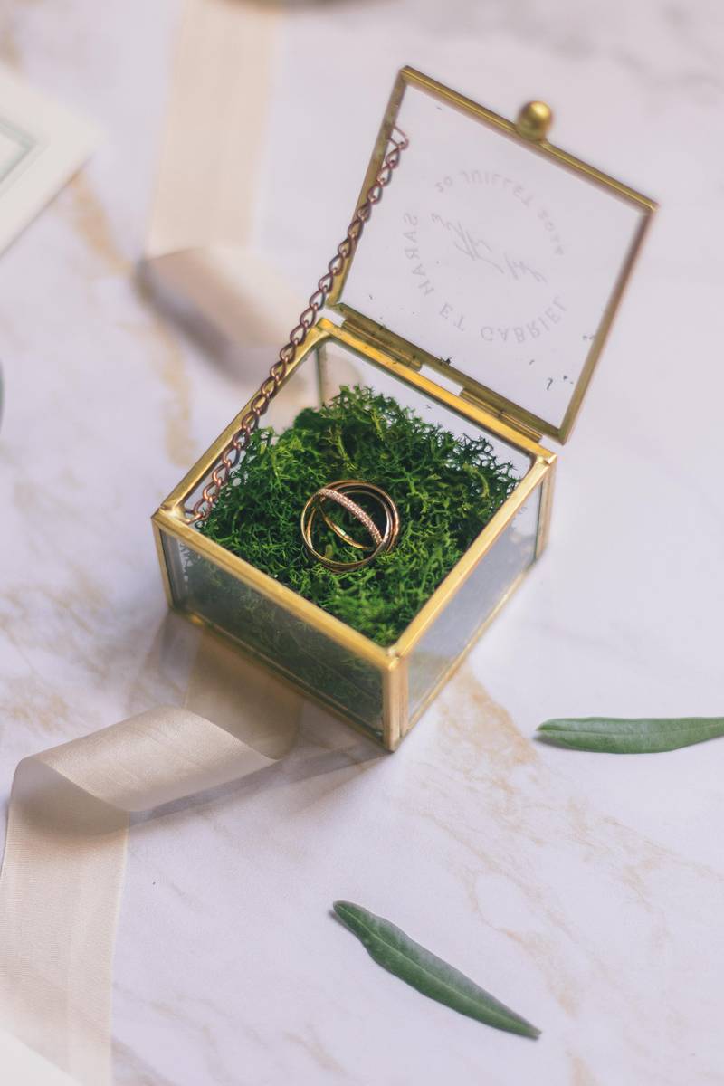 Destination wedding celebrant in Provence