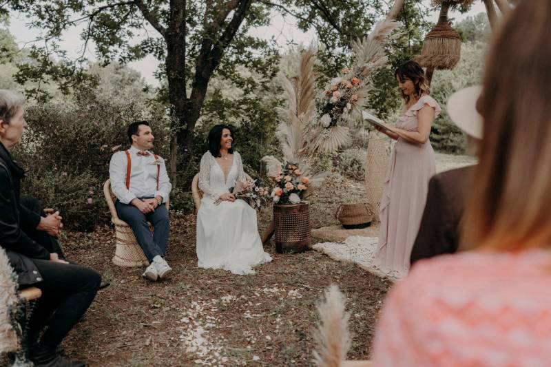 Quels rituels pour une cérémonie bohème chic dans le Sud?