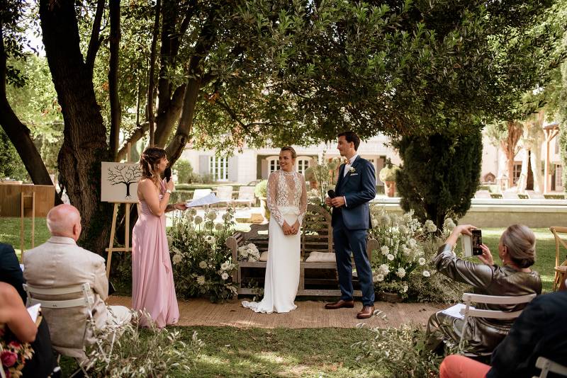 Trouver un officiant de cérémonie qui parle allemand pour un mariage vers Aix en Provence (13)