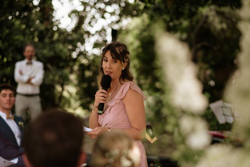 Officiant de cérémonie laïque en Ile de France pour un mariage proche Paris