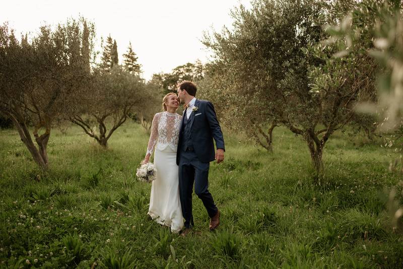 Trouver un officiant de cérémonie qui parle allemand pour un mariage vers Aix en Provence (13)
