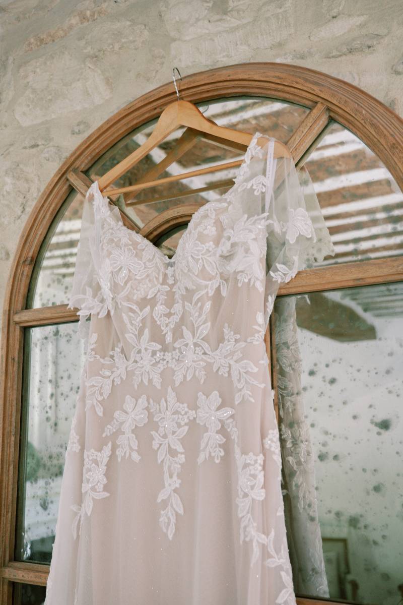 Trouver un officiant de cérémonie pour un mariage laïque bilingue Luberon 