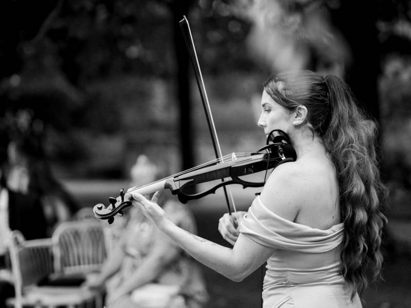 Officiant de cérémonie laïque bilingue sur Antibes (06)