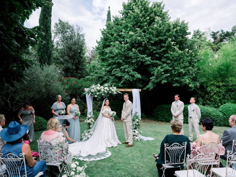 Officiant de cérémonie laïque bilingue sur Antibes (06)