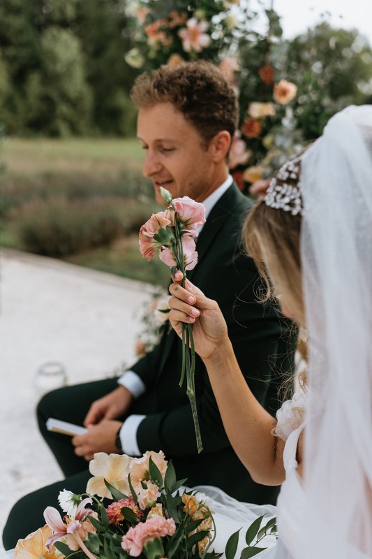 Secular wedding ceremony officiant in South of France