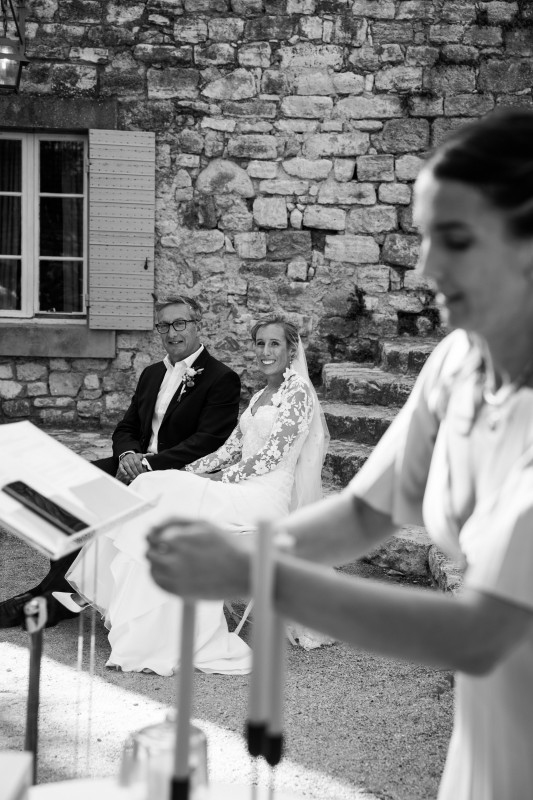 Officiante de cérémonie laïque bilingue anglais français Aix en Provence