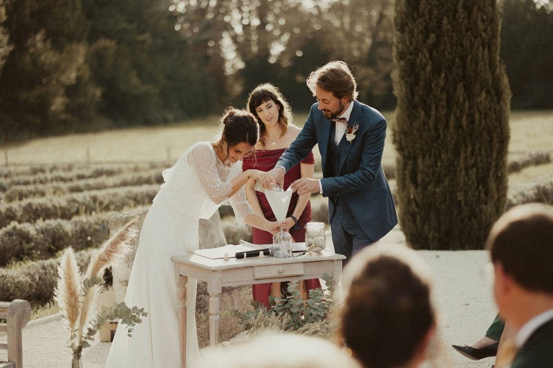 A qui faire appel pour officier sa cérémonie laïque de mariage?