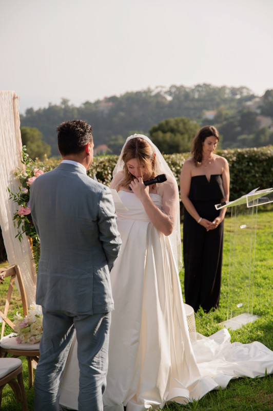 Officiant de cérémonie vers Mandelieu la Napoule et ses environs dans les Alpes Maritimes