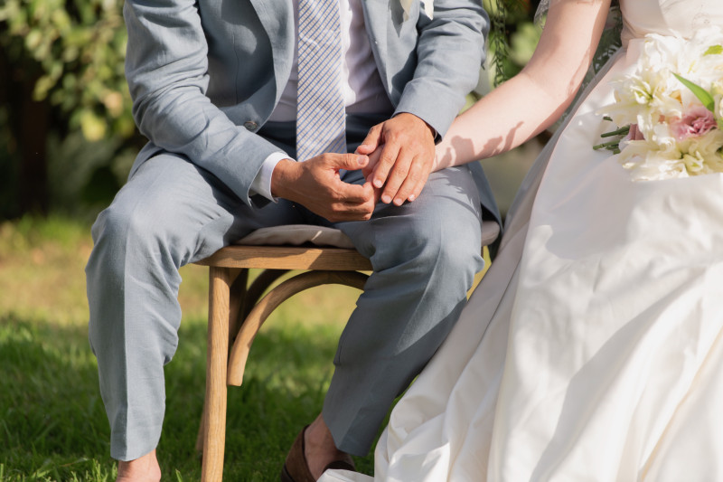 Officiant de cérémonie vers Mandelieu la Napoule et ses environs dans les Alpes Maritimes