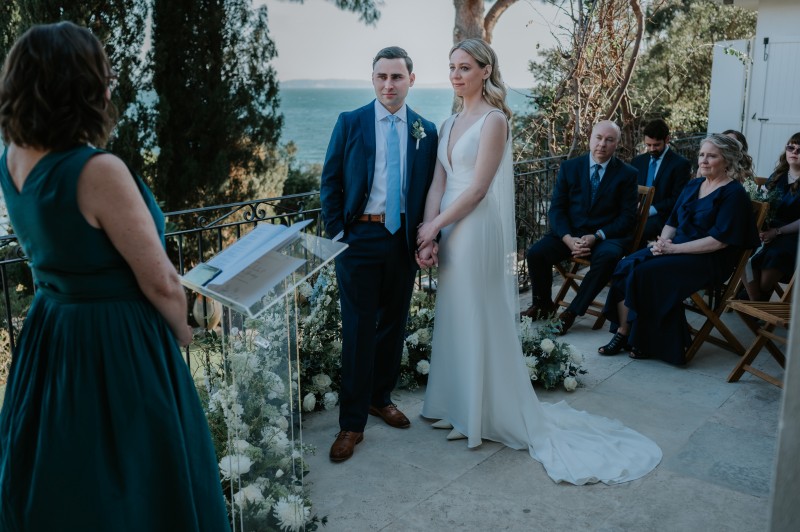 Secular ceremony officiant in Provence and South of France