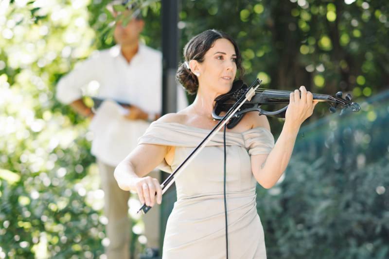 Best wedding celebrant in Provence 